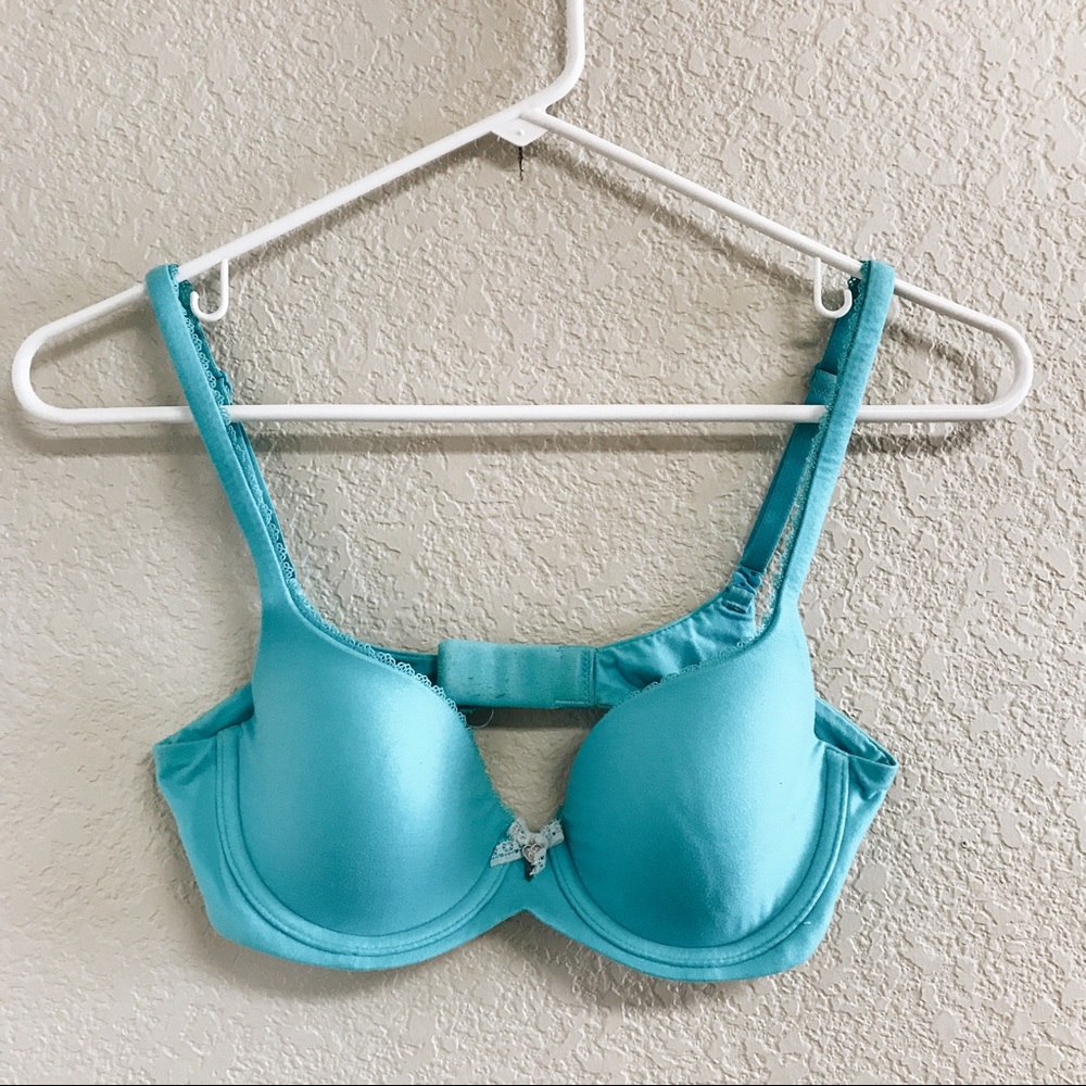 Victoria's Secret Body by Victoria- 32C